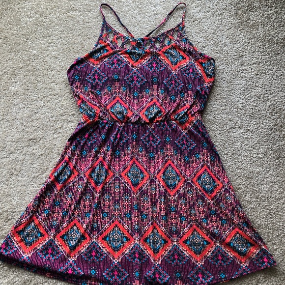Maurices Dresses & Skirts - Maurices knee-length geometric pattern dress